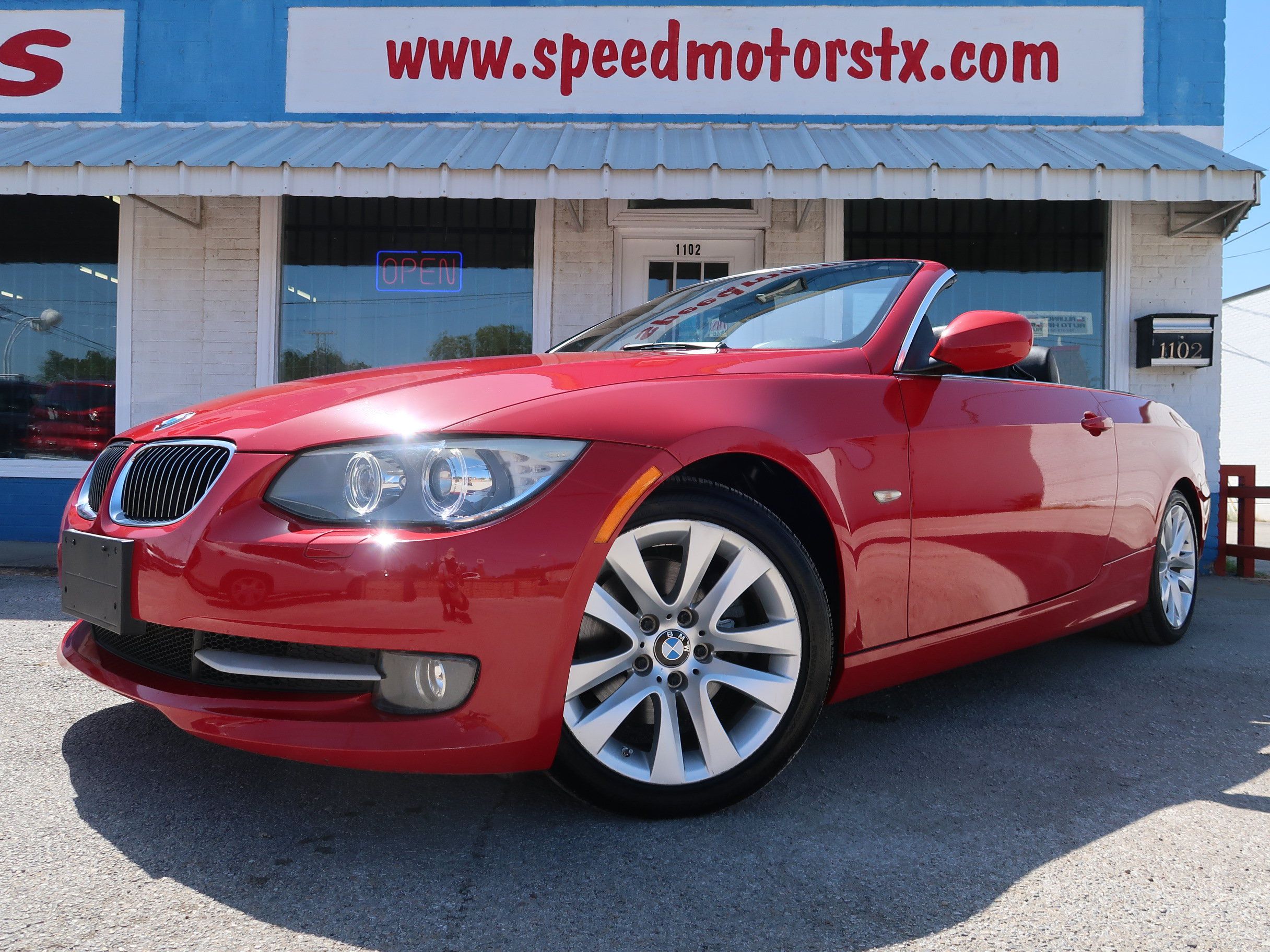Used 2012 BMW 328i Convertible RWD image 1