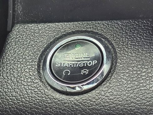 Used 2015 Ford F150 Platinum w/ Technology Package image 8