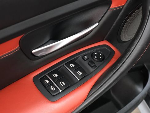 Used 2016 BMW M3 RWD image 28