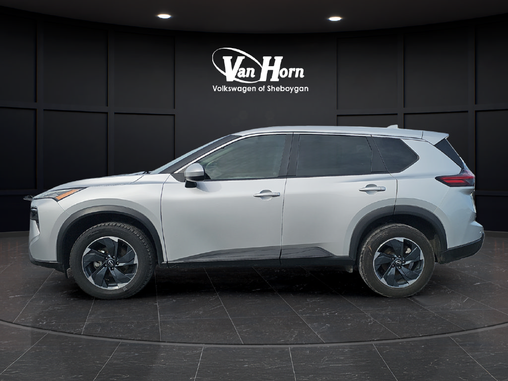 Used 2024 Nissan Rogue SV AWD/4WD image 4