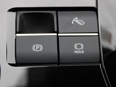 Certified 2024 Toyota bZ4X XLE image 21