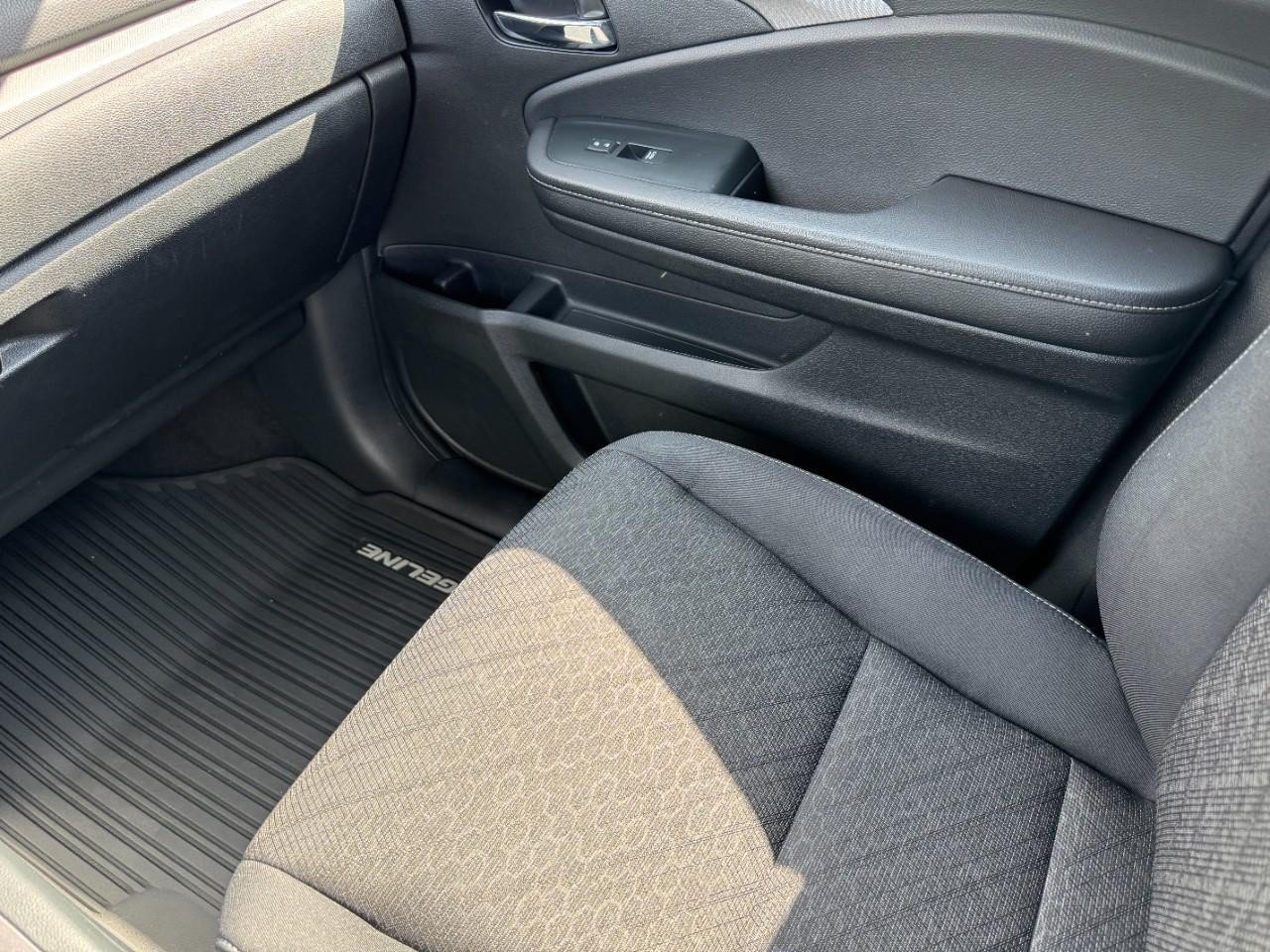 Used 2023 Honda Ridgeline Sport image 17