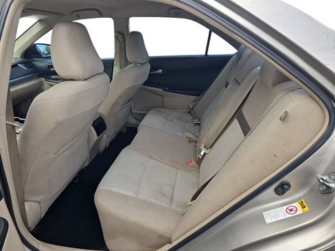 Used 2013 Toyota Camry FWD image 14