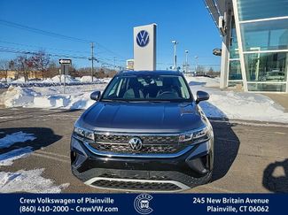 Certified 2022 Volkswagen Taos SE w/ Panoramic Sunroof Package video 2