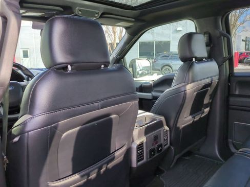 Used 2018 Ford F150 Raptor w/ Equipment Group 802A Luxury image 18