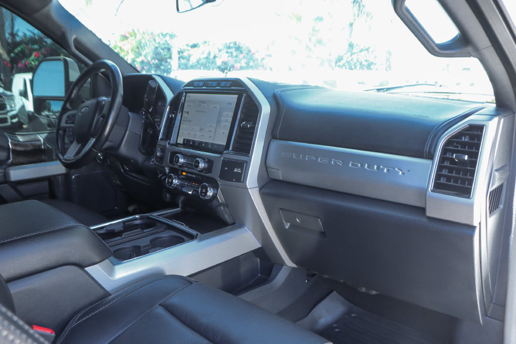 Used 2022 Ford F350 Lariat w/ Tremor Off-Road Package AWD/4WD image 33