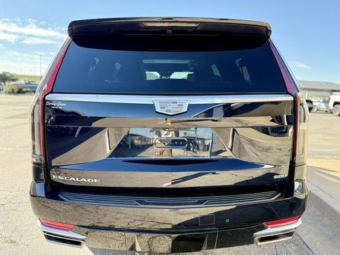 Used 2023 Cadillac Escalade ESV Premium Luxury w/ LPO, Radiant Package image 5