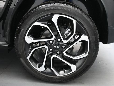 Used 2024 Chevrolet Trax RS w/ Sunroof Package FWD image 20