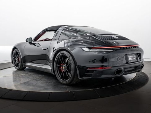 Certified 2022 Porsche 911 Targa 4 GTS AWD/4WD image 23