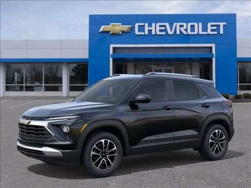 New 2026 Chevrolet TrailBlazer LT image 2