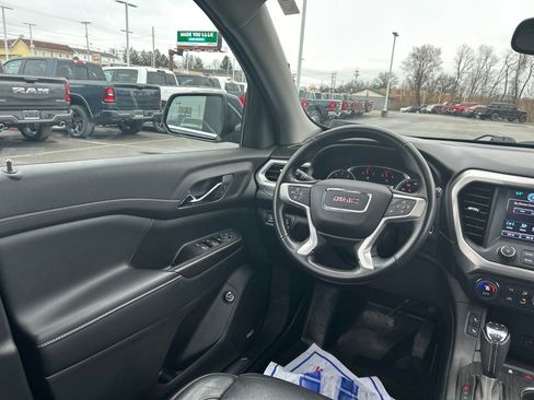 Used 2019 GMC Acadia SLT image 10