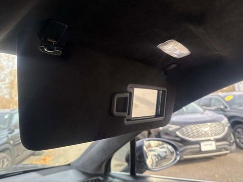 Used 2017 Porsche Macan Turbo image 28