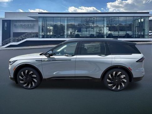 New 2026 Lincoln Nautilus Reserve AWD/4WD image 4