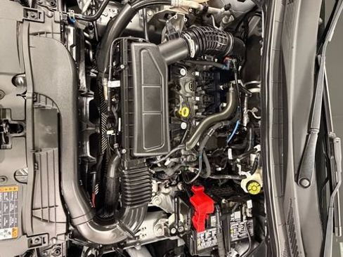 Used 2025 Ford Escape ST-Line FWD image 9