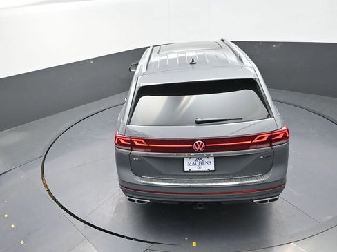 New 2026 Volkswagen Atlas SEL Premium R-Line AWD/4WD image 18