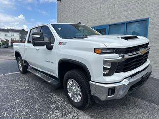 Used 2024 Chevrolet Silverado 2500 LT AWD/4WD video 2