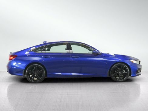 Used 2019 Honda Accord Sport image 6
