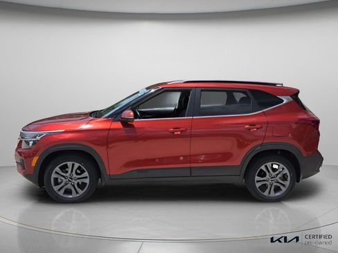 Certified 2023 Kia Seltos S FWD image 3