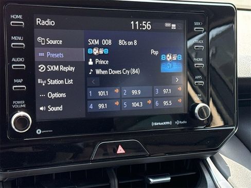 Used 2022 Toyota Venza LE image 13