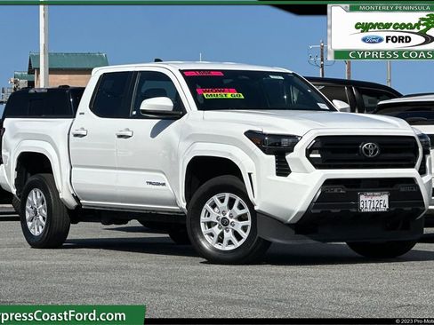 Used 2025 Toyota Tacoma SR5 RWD image 1