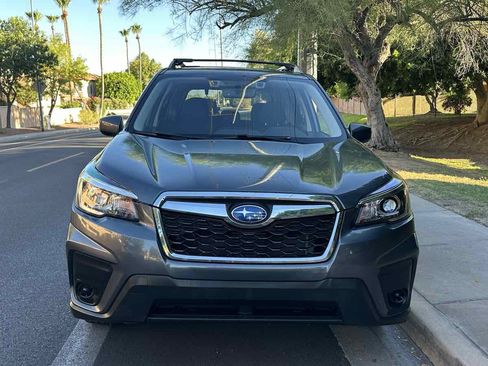 Used 2020 Subaru Forester Premium AWD/4WD image 3
