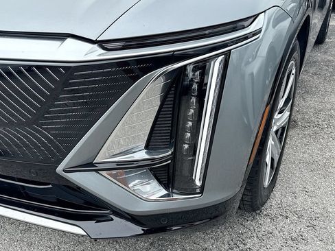 Used 2024 Cadillac Lyriq Tech RWD image 36