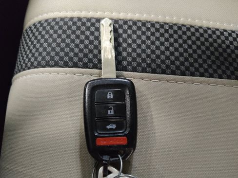 Used 2019 Honda Civic LX image 32