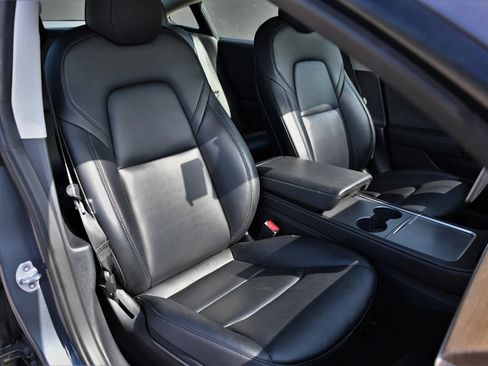 Used 2022 Tesla Model 3 RWD image 19