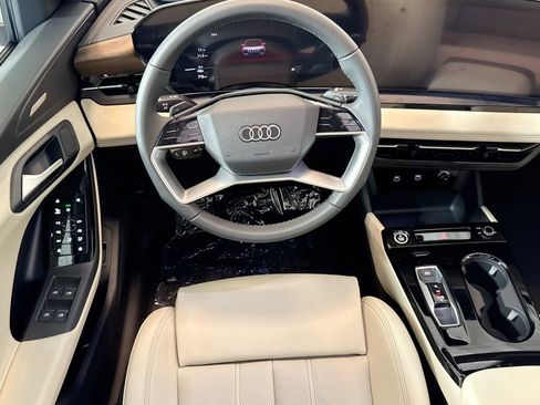 New 2025 Audi Q6 e-tron Premium Plus image 19
