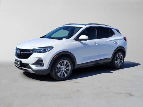 Used 2020 Buick Encore GX Essence w/ Experience Buick Package FWD image 7