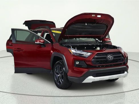 Used 2024 Toyota RAV4 Adventure AWD/4WD image 5
