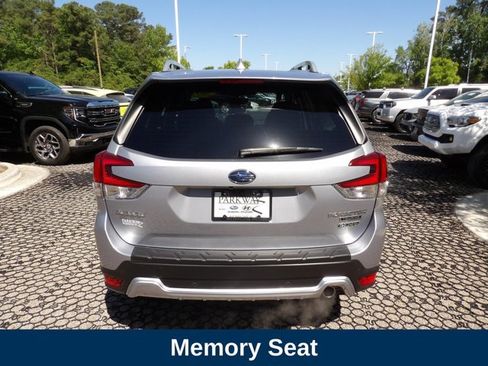 Certified 2023 Subaru Forester Touring AWD/4WD image 8