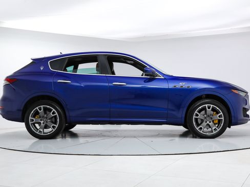 Certified 2023 Maserati Levante GT AWD/4WD image 6