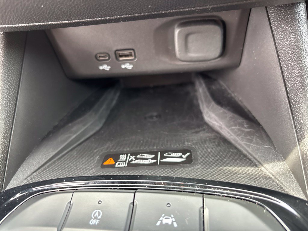 Used 2025 Buick Envista Avenir FWD image 21