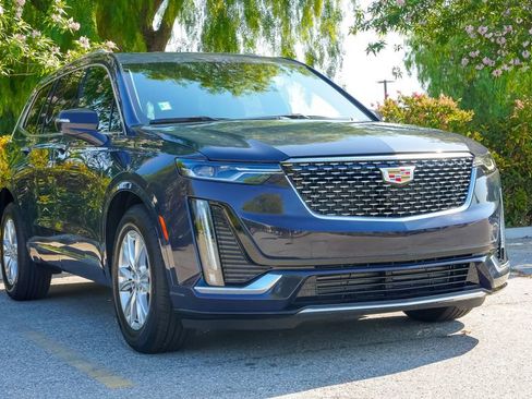 Used 2025 Cadillac XT6 Luxury image 5