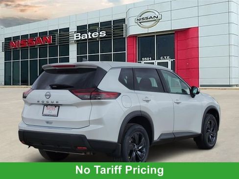 New 2026 Nissan Rogue SV image 4