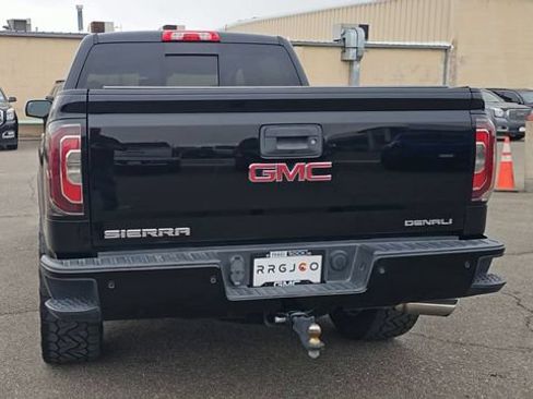 Used 2018 GMC Sierra 1500 Denali AWD/4WD image 8