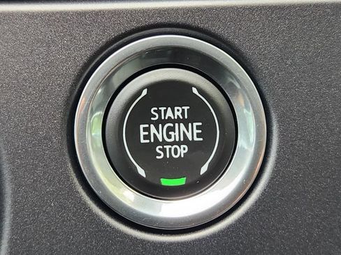 Used 2019 Chevrolet Blazer LT w/ Sound & Technology Package AWD/4WD image 19