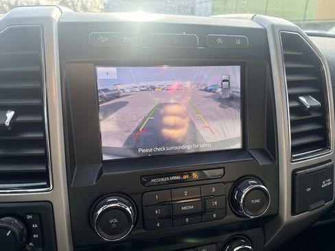 Used 2020 Ford F150 Lariat image 31