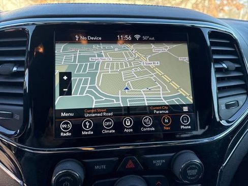 Used 2019 Jeep Grand Cherokee Overland image 6