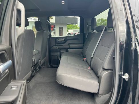 Used 2021 Chevrolet Silverado 1500 Custom Trail Boss w/ LPO, Dark Essentials Package AWD/4WD image 12