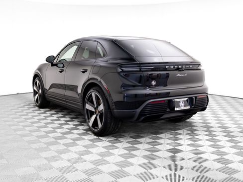 Certified 2025 Porsche Macan 4 Electric image 3