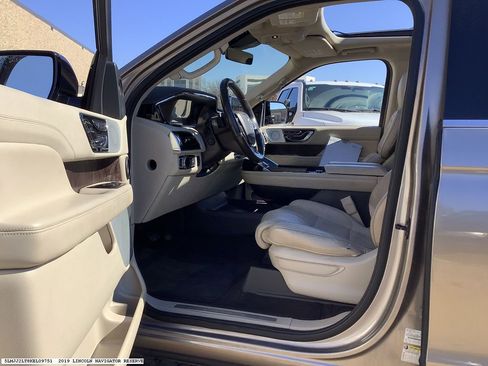 Used 2019 Lincoln Navigator Reserve w/ Cargo Package image 11