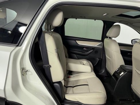 Used 2024 MAZDA CX-90 3.3 Turbo w/ Preferred Plus image 25