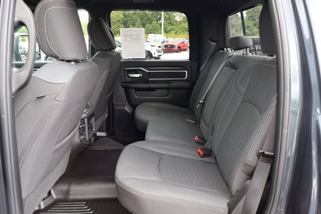 Used 2026 RAM 3500 Big Horn AWD/4WD image 13