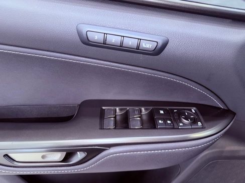 Used 2025 Lexus NX 250 FWD w/ Premium Package image 19