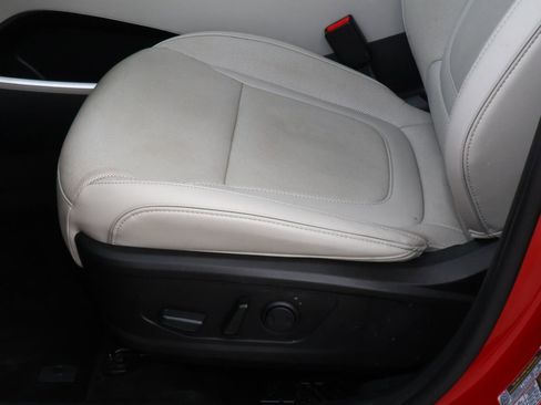 Used 2023 Hyundai Tucson Limited FWD image 14