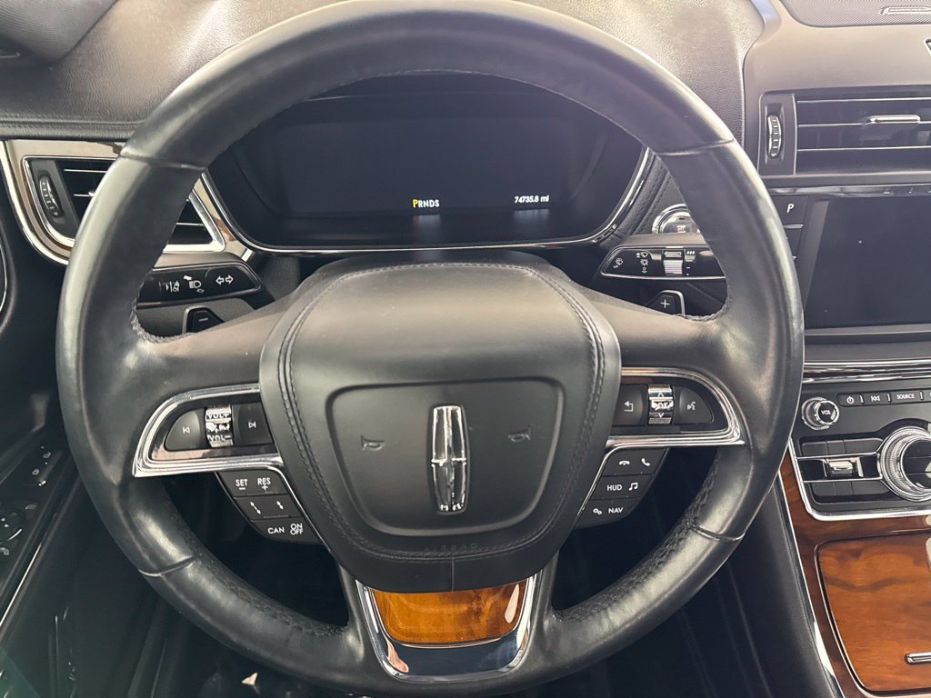 Used 2018 Lincoln Continental Select AWD/4WD image 26