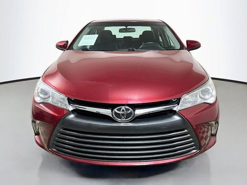 Used 2017 Toyota Camry LE FWD image 2
