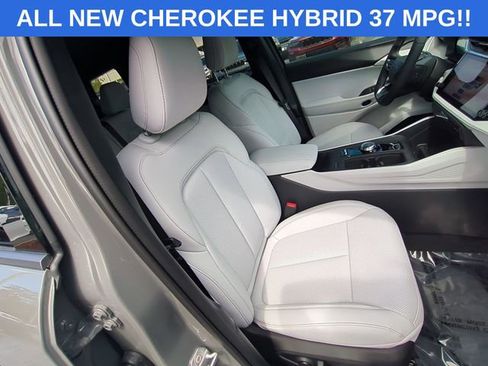 New 2026 Jeep Cherokee Limited AWD/4WD image 38